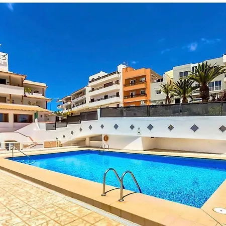 Beautiful 3 Bed In Cristianos Cactus Apartment
